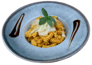 Kari pasta sa junetinom (pork free)